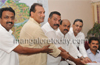 After much confusion, Moidin Bava files nomination from Mangalore North